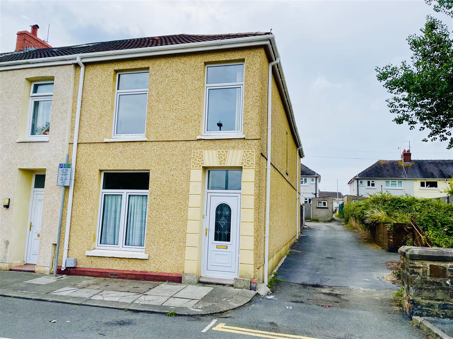 Old Castle Road, Llanelli, £155,000 Dawsons Property